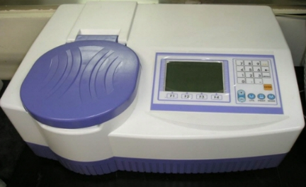 UV-VIS spectrometer
